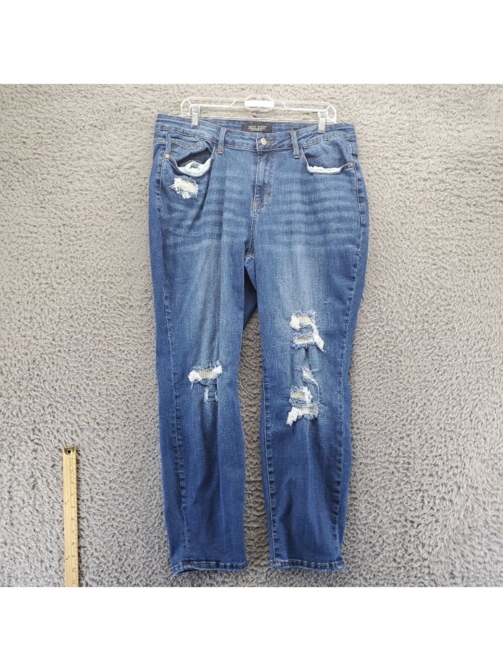 Judy Blue Jeans Womens 18W Blue Boyfriend Fit Distressed Denim Stretch *Read*